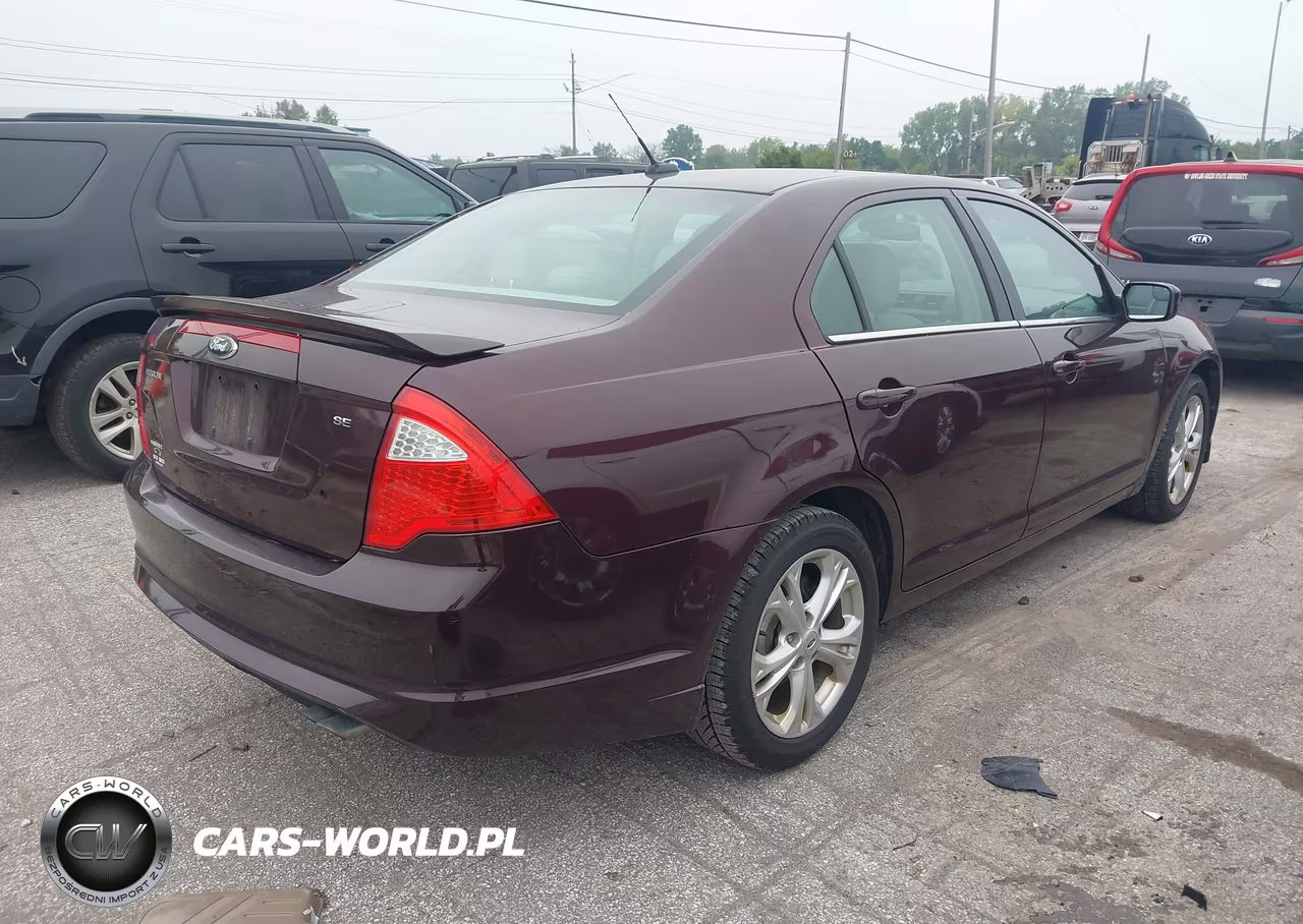 2012 Ford Fusion Se VIN:3FAHP0HA4CR375881 - 4