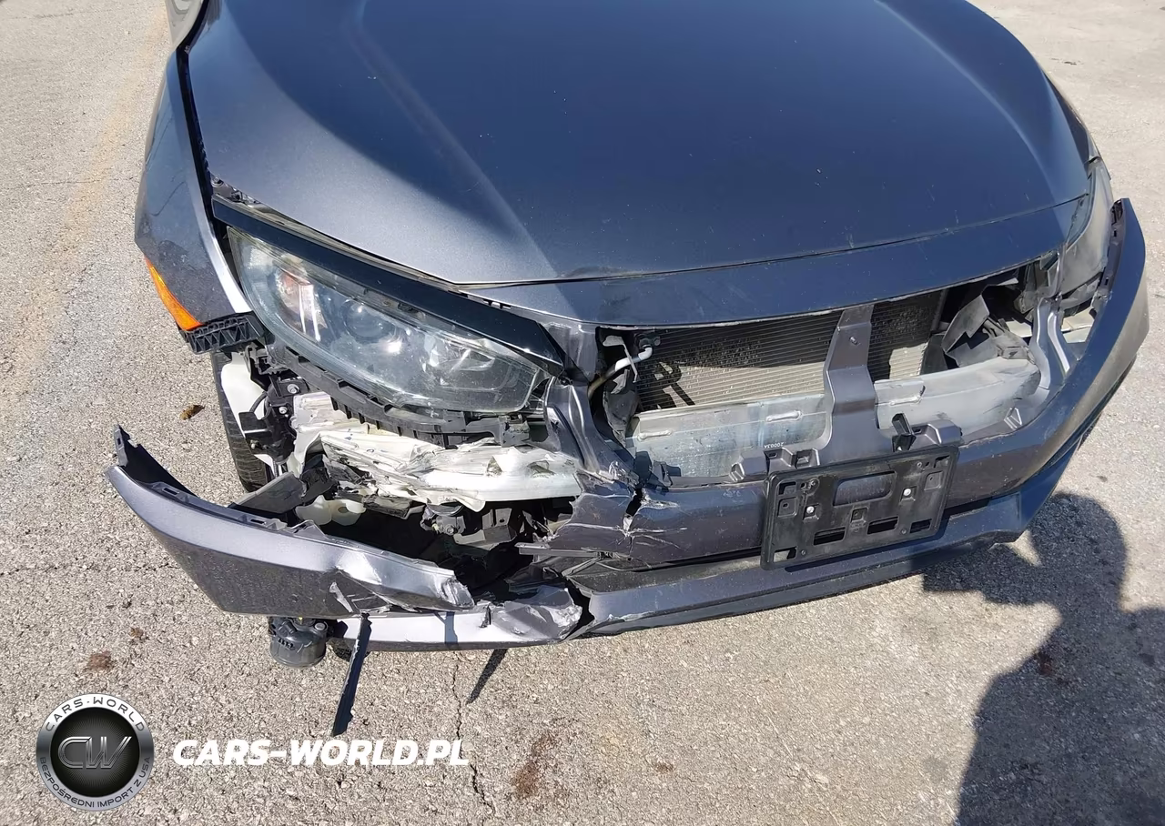 2020 Honda Civic Sport VIN:19XFC2F8XLE008631 - 6