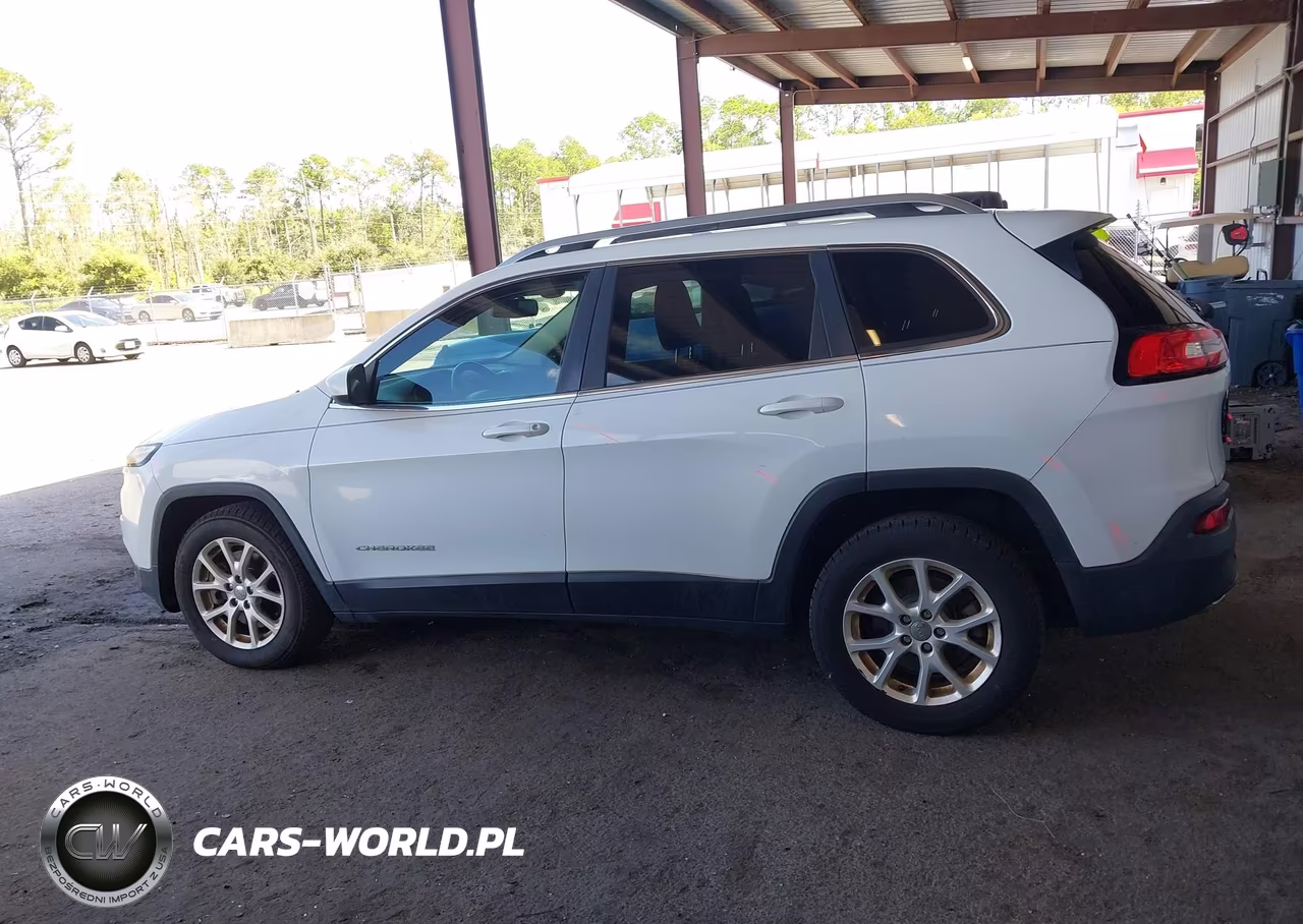 2014 Jeep Cherokee Latitude VIN:1C4PJLCS8EW103276 - 14