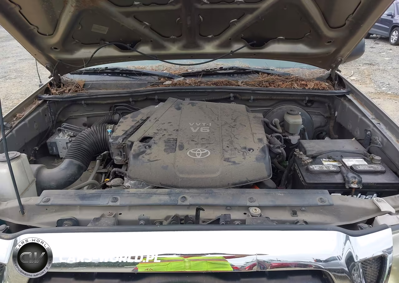 2005 Toyota Tacoma Base V6 VIN:5TEMU52N15Z080377 - 10