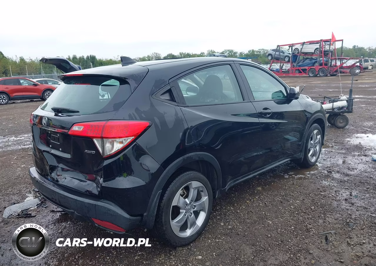 2022 Honda Hr-V Awd Lx VIN:3CZRU6H32NM720444 - 4