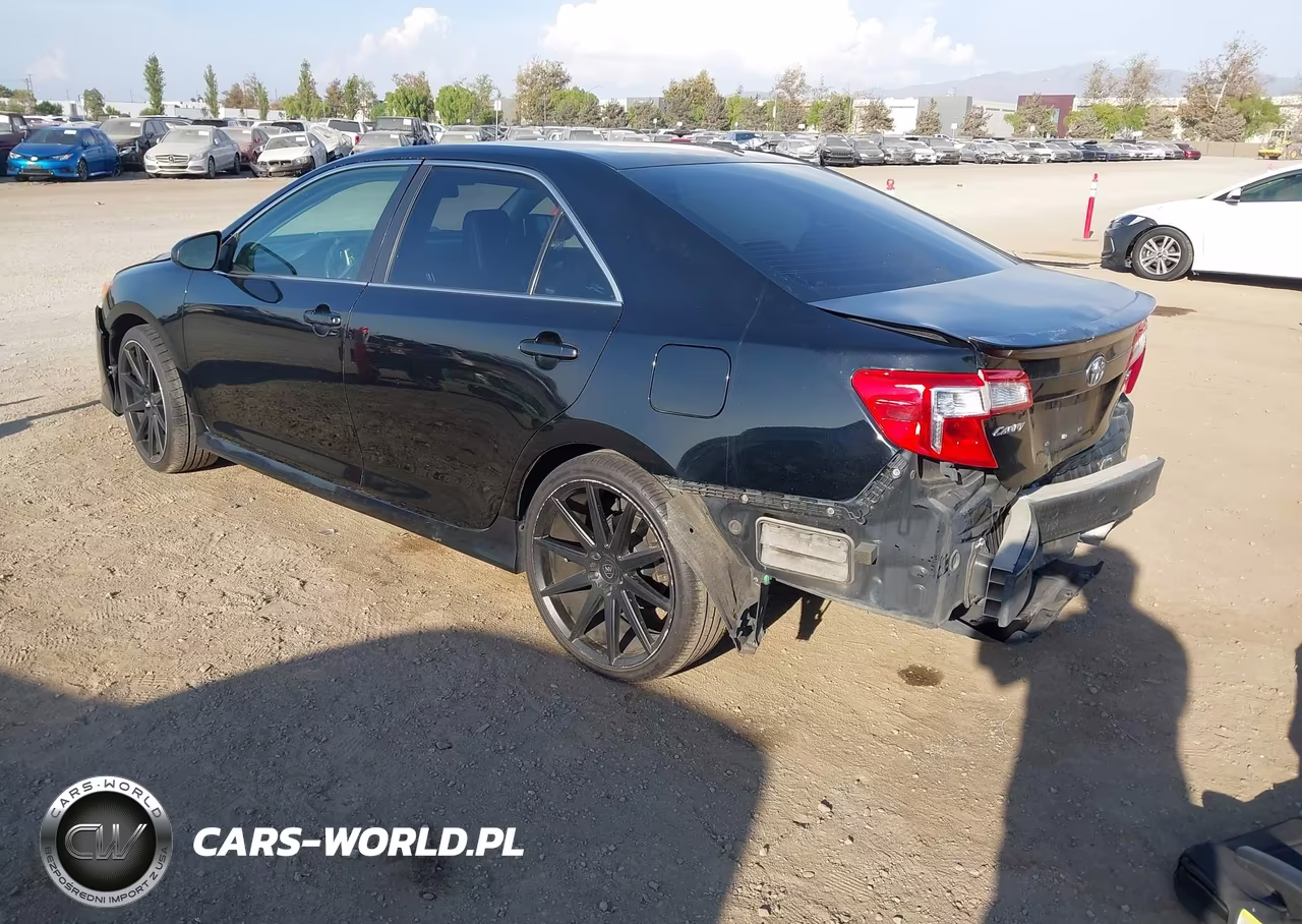 2014 Toyota Camry Se VIN:4T1BF1FKXEU320623 - 3