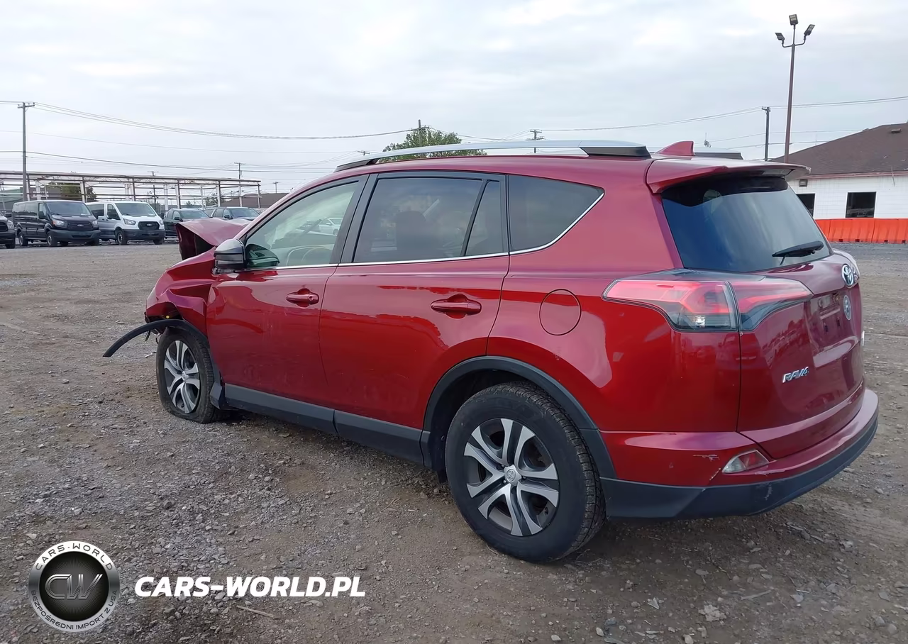 2018 Toyota Rav4 Le VIN:JTMBFREV2JD236336 - 3