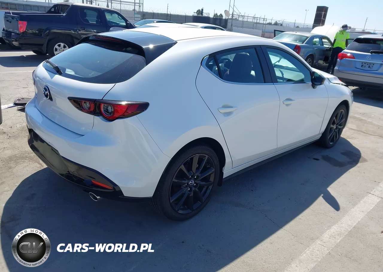 2026 Mazda Mazda3 2.5 S Carbon Edition VIN:JM1BPBLL5T1877751 - 4