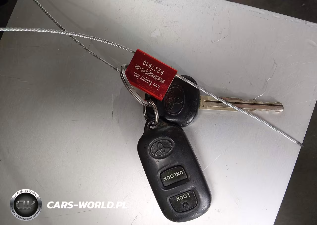 2005 Toyota Corolla Le VIN:1NXBR32E95Z360565 - 11