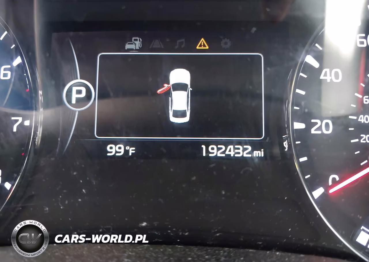 2018 Kia Forte S VIN:3KPFL4A70JE218047 - 16
