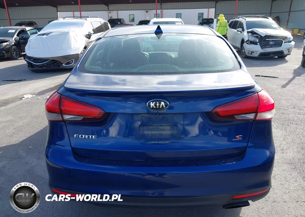 2018 Kia Forte S VIN:3KPFL4A70JE218047 - 17