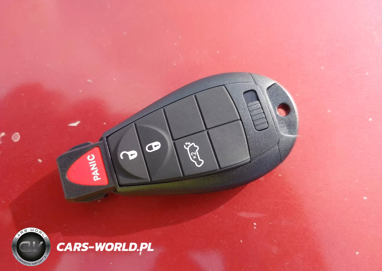 2015 Jeep Cherokee Sport VIN:1C4PJLAB3FW579441 - 11