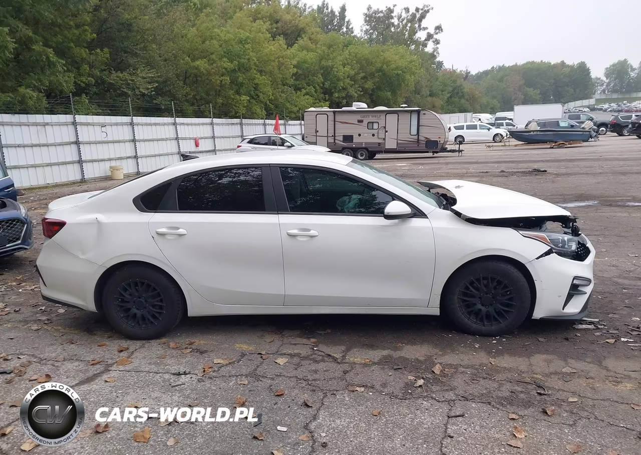 2021 Kia Forte Fe VIN:3KPF24AD0ME345152 - 13