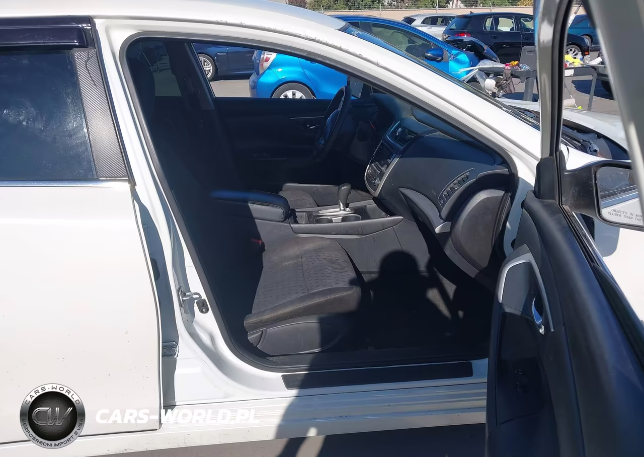 2016 Nissan Altima 2.5 S VIN:1N4AL3AP7GC200526 - 5
