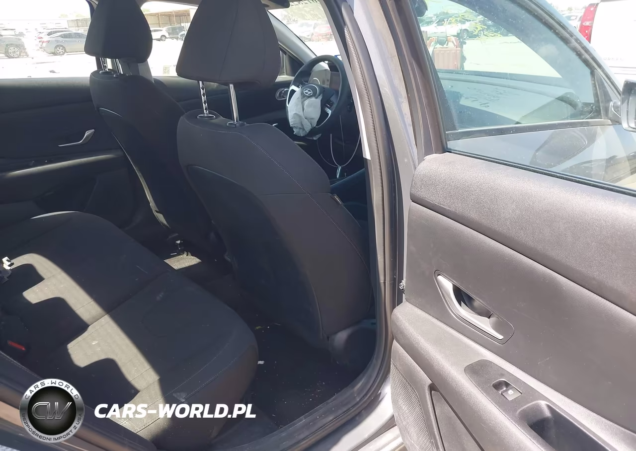 2024 Hyundai Elantra Hybrid Blue VIN:KMHLM4DJ6RU109527 - 8