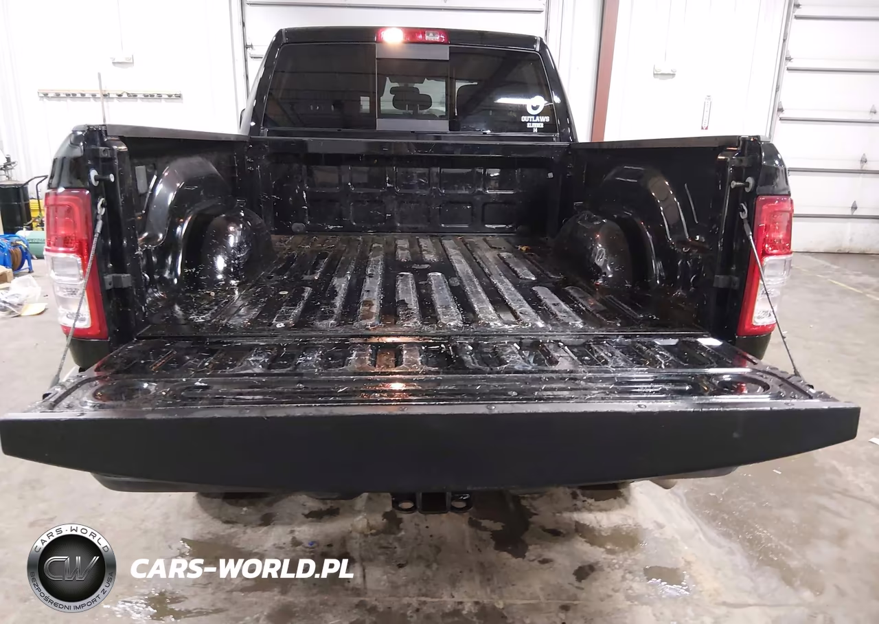 2021 Ram 2500 VIN:3C6UR5CJ8MG611864 - 17