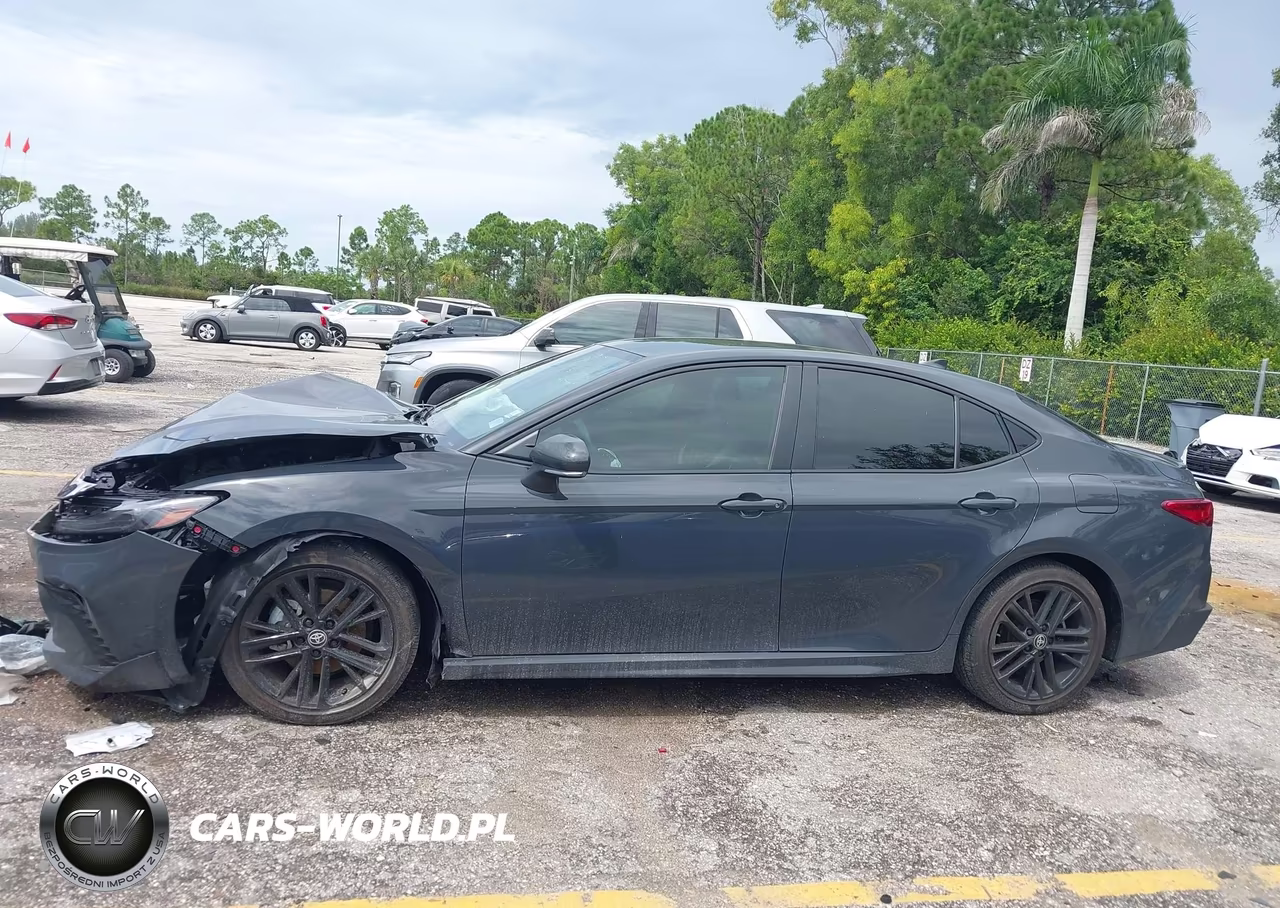 2025 Toyota Camry Se VIN:4T1DAACK3SU556523 - 14
