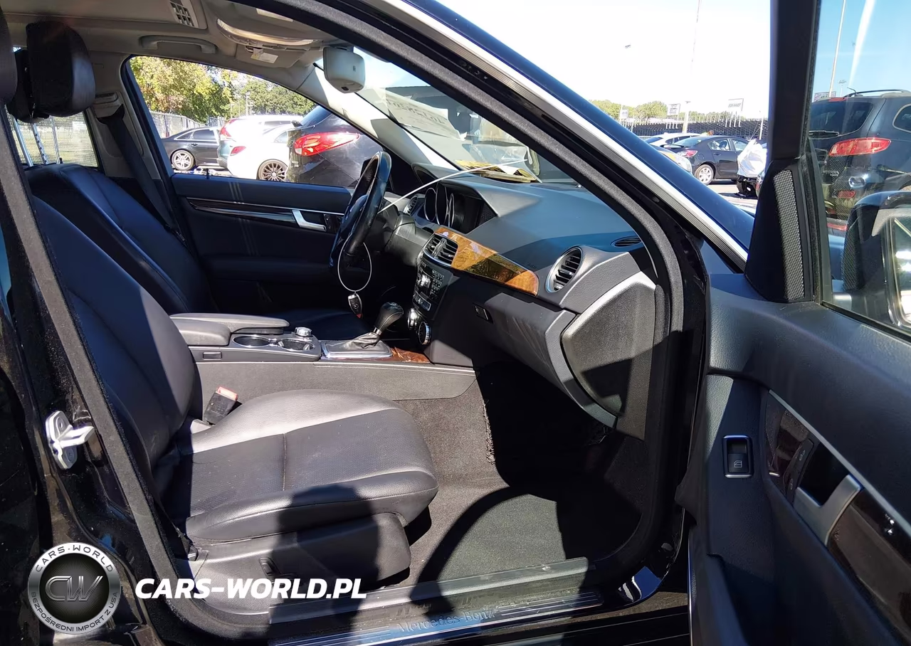 2013 Mercedes-Benz C 300 Luxury 4Matic VIN:WDDGF8AB4DF969787 - 5