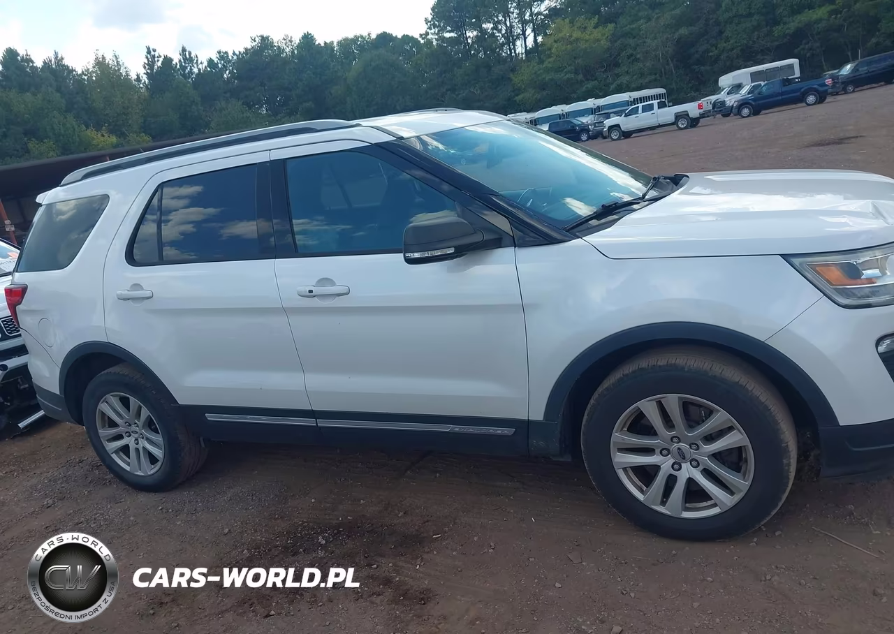 2019 Ford Explorer Xlt VIN:1FM5K8D82KGA57160 - 13