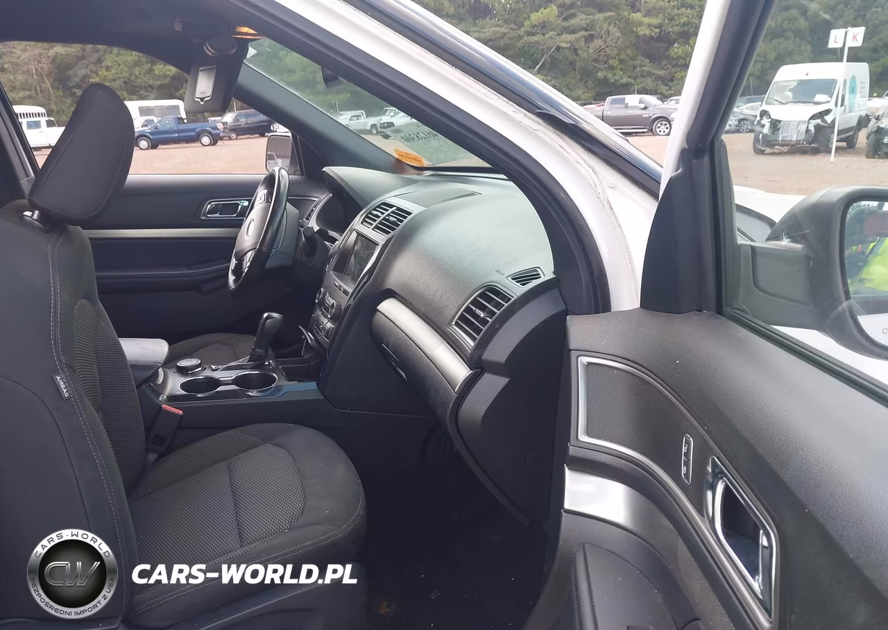 2019 Ford Explorer Xlt VIN:1FM5K8D82KGA57160 - 5