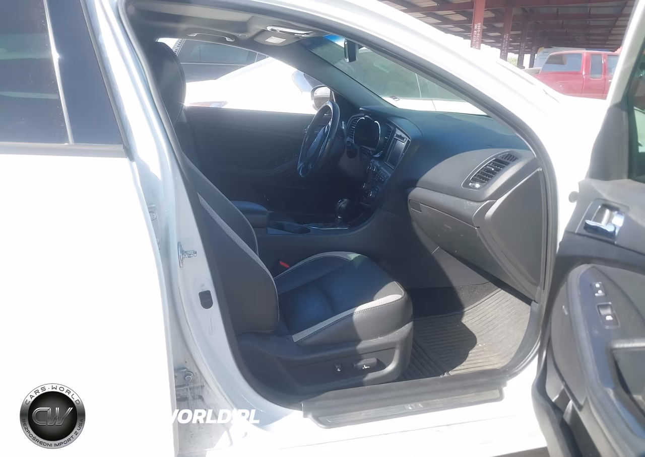 2012 Kia Optima Sx VIN:5XXGR4A65CG012811 - 5