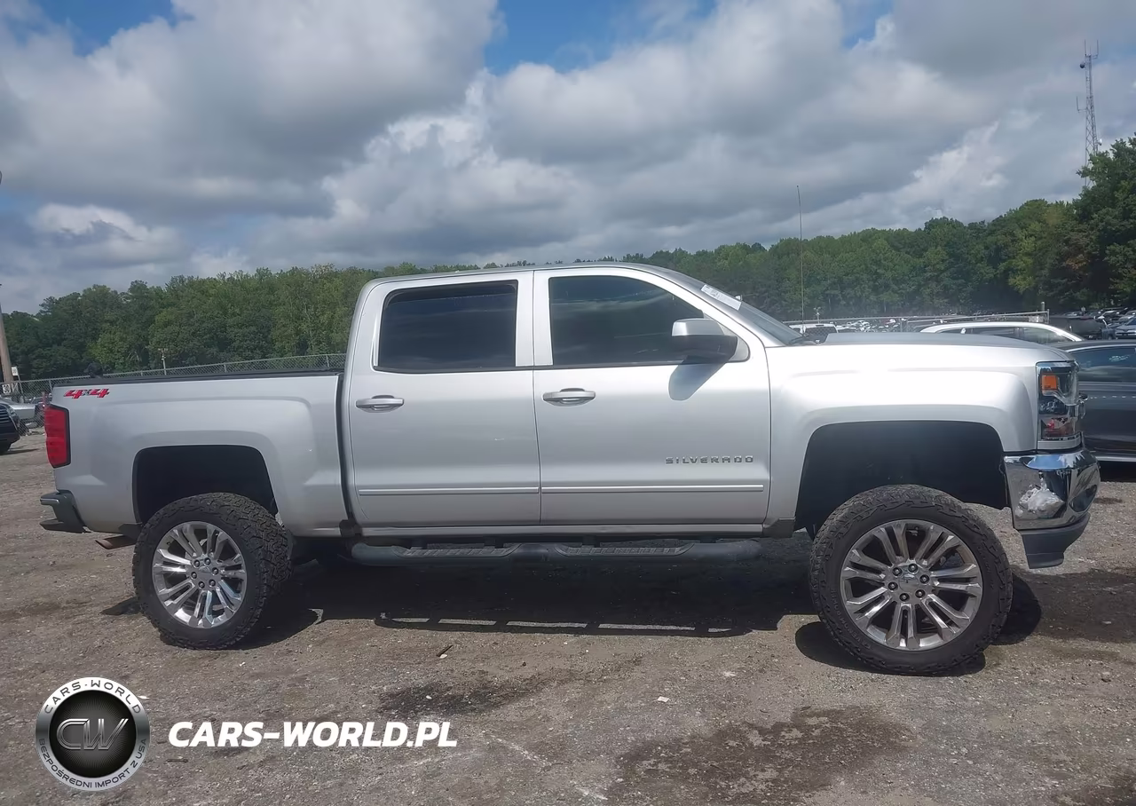 2018 Chevrolet Silverado 1500 1Lt VIN:3GCUKREC0JG186106 - 14
