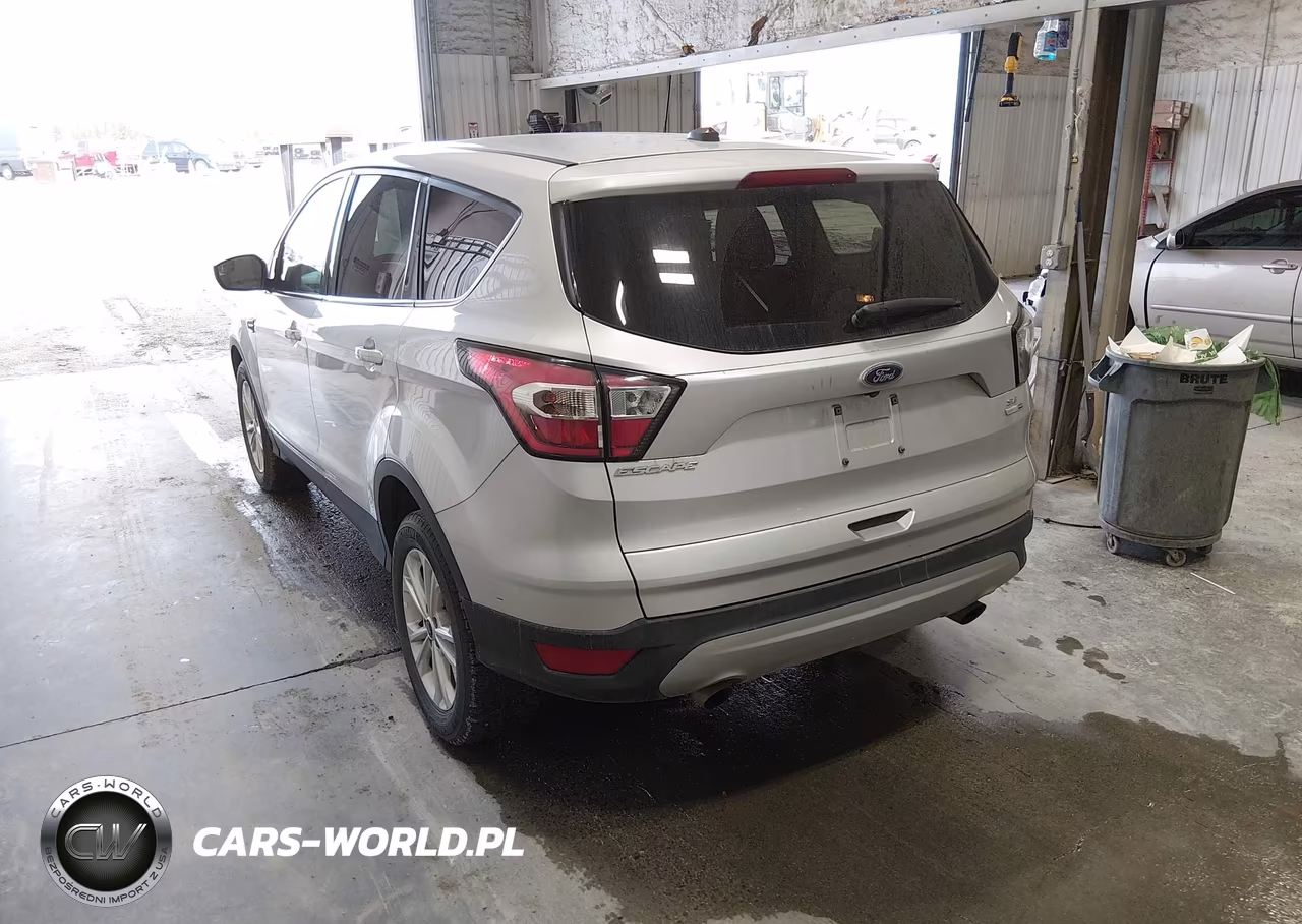 2017 Ford Escape Se VIN:1FMCU9GD4HUE50412 - 3