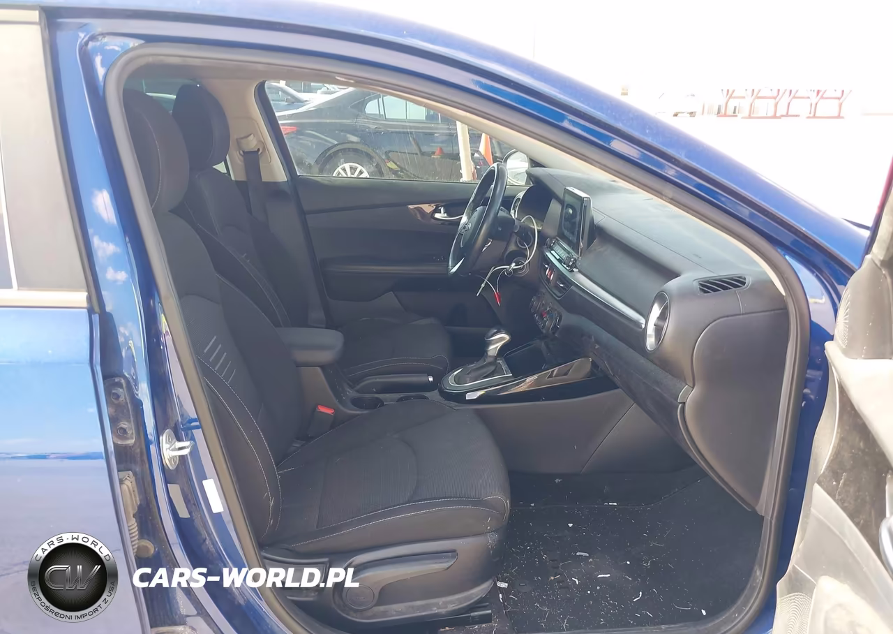 2019 Kia Forte S VIN:3KPF34AD0KE045718 - 5