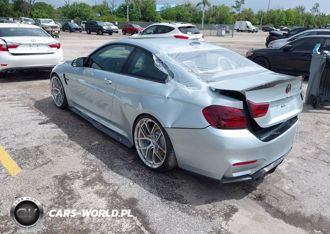 2015 BMW M4 VIN:WBS3R9C53FK331529 - 3