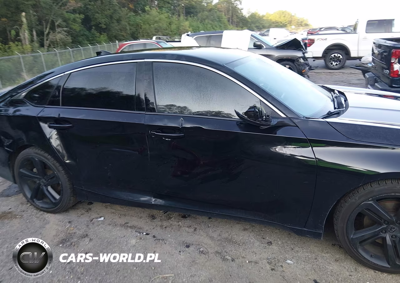 2018 Honda Accord Sport VIN:1HGCV1F36JA268828 - 13