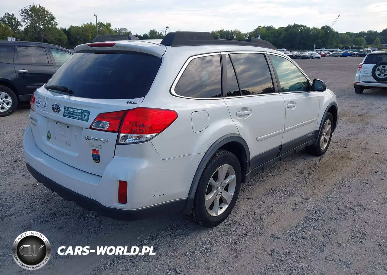 2014 Subaru Outback 2.5I Limited VIN:4S4BRBLC4E3328121 - 4