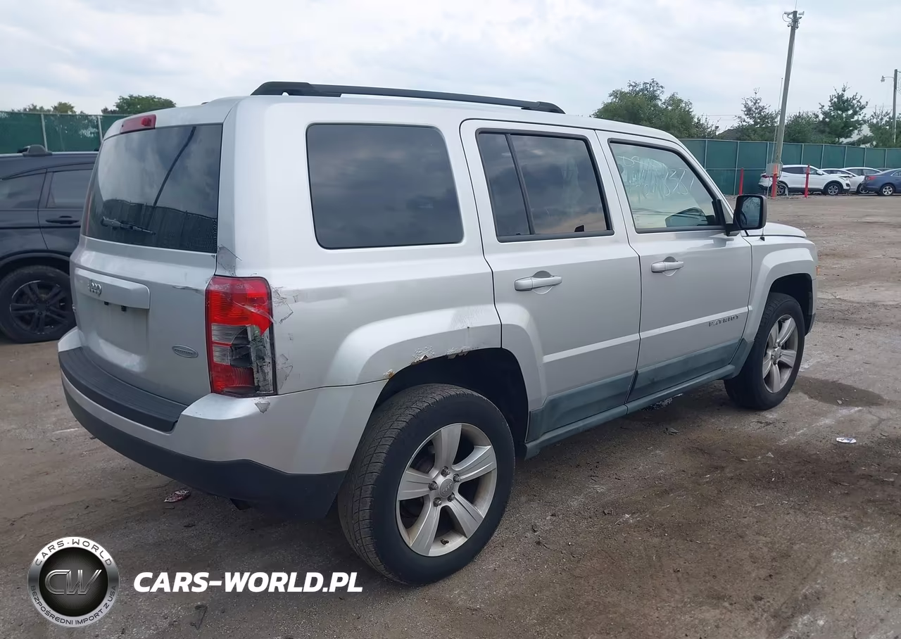 2011 Jeep Patriot Sport VIN:1J4NF1GBXBD276788 - 4