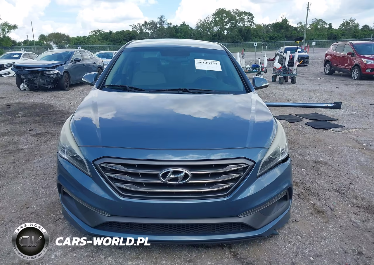 2016 Hyundai Sonata Sport VIN:5NPE34AF3GH311183 - 12