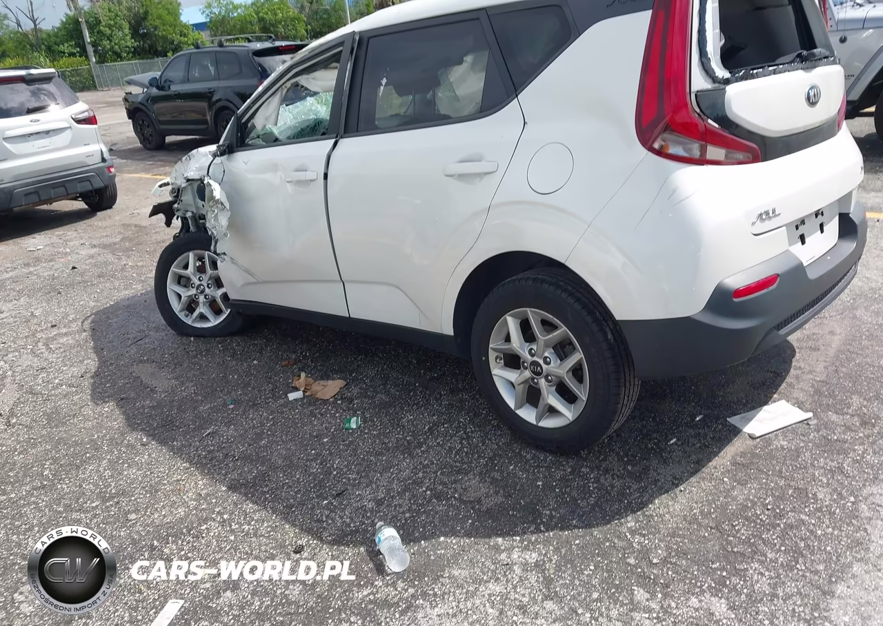 2021 Kia Soul S VIN:KNDJ23AU9M7773905 - 3