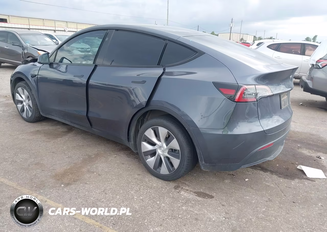 2023 Tesla Model Y Awd-Long Range Dual Motor All-Wheel Drive VIN:7SAYGDEE0PA192378 - 3