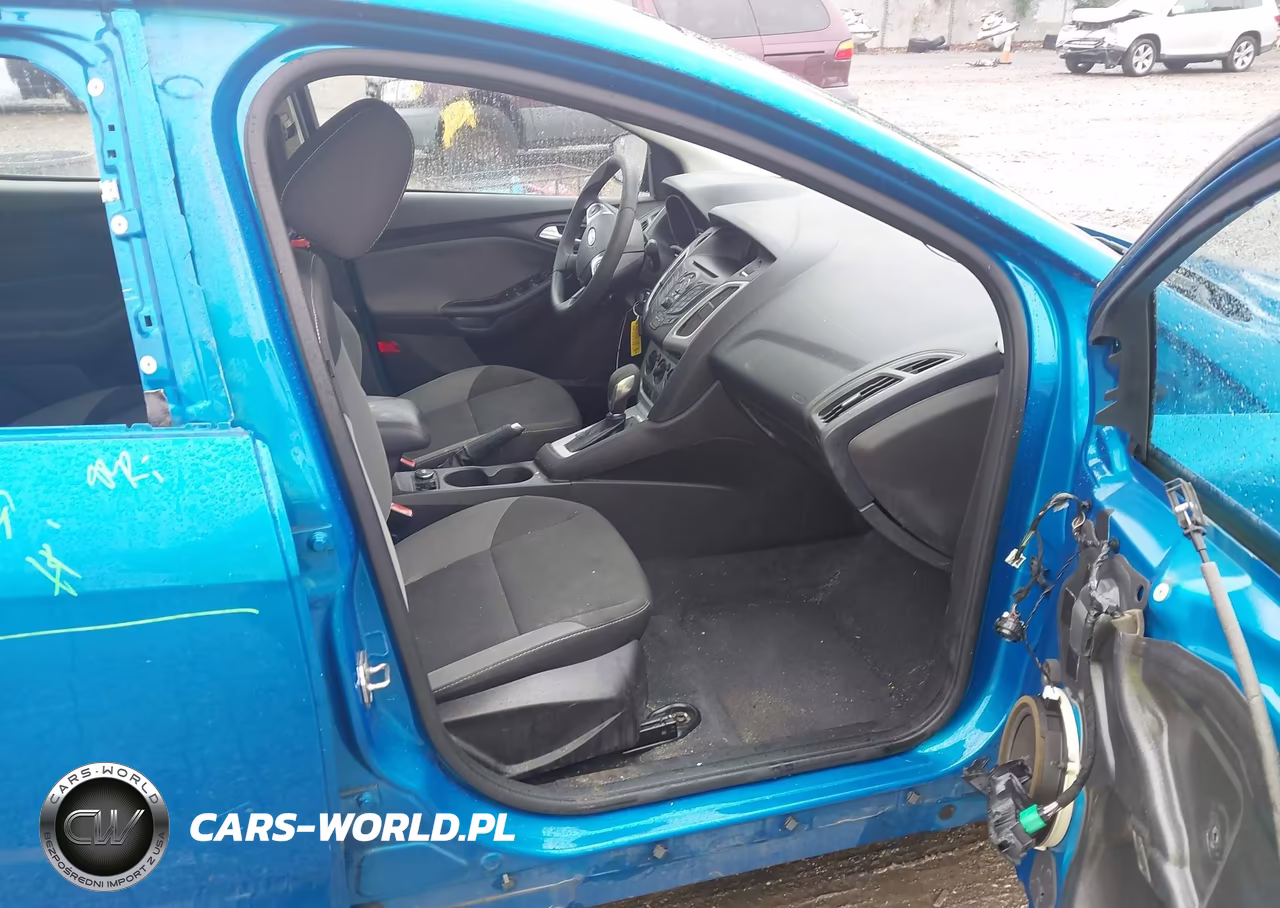 2012 Ford Focus Se VIN:1FAHP3F2XCL307211 - 5