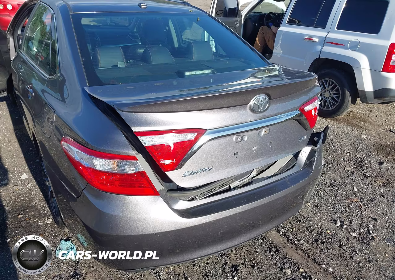 2017 Toyota Camry Xse VIN:4T1BF1FKXHU691074 - 6