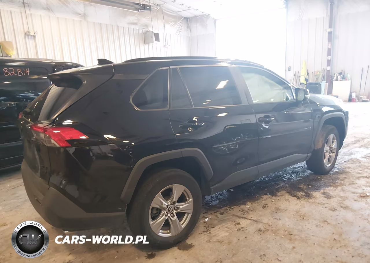2025 Toyota Rav4 Xle VIN:2T3P1RFV6SW506093 - 4
