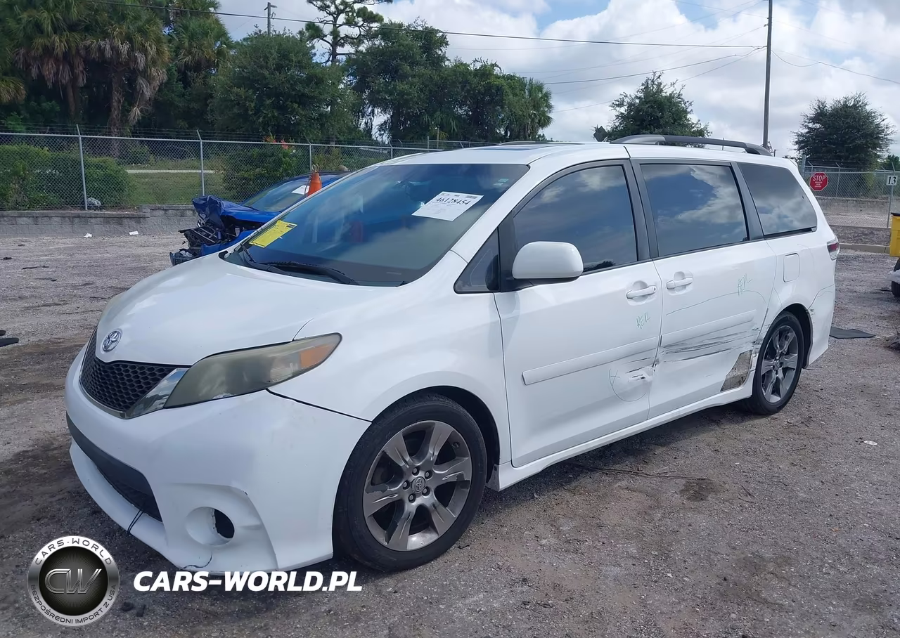 2012 Toyota Sienna Se 8 Passenger VIN:5TDXK3DC7CS253963 - 2