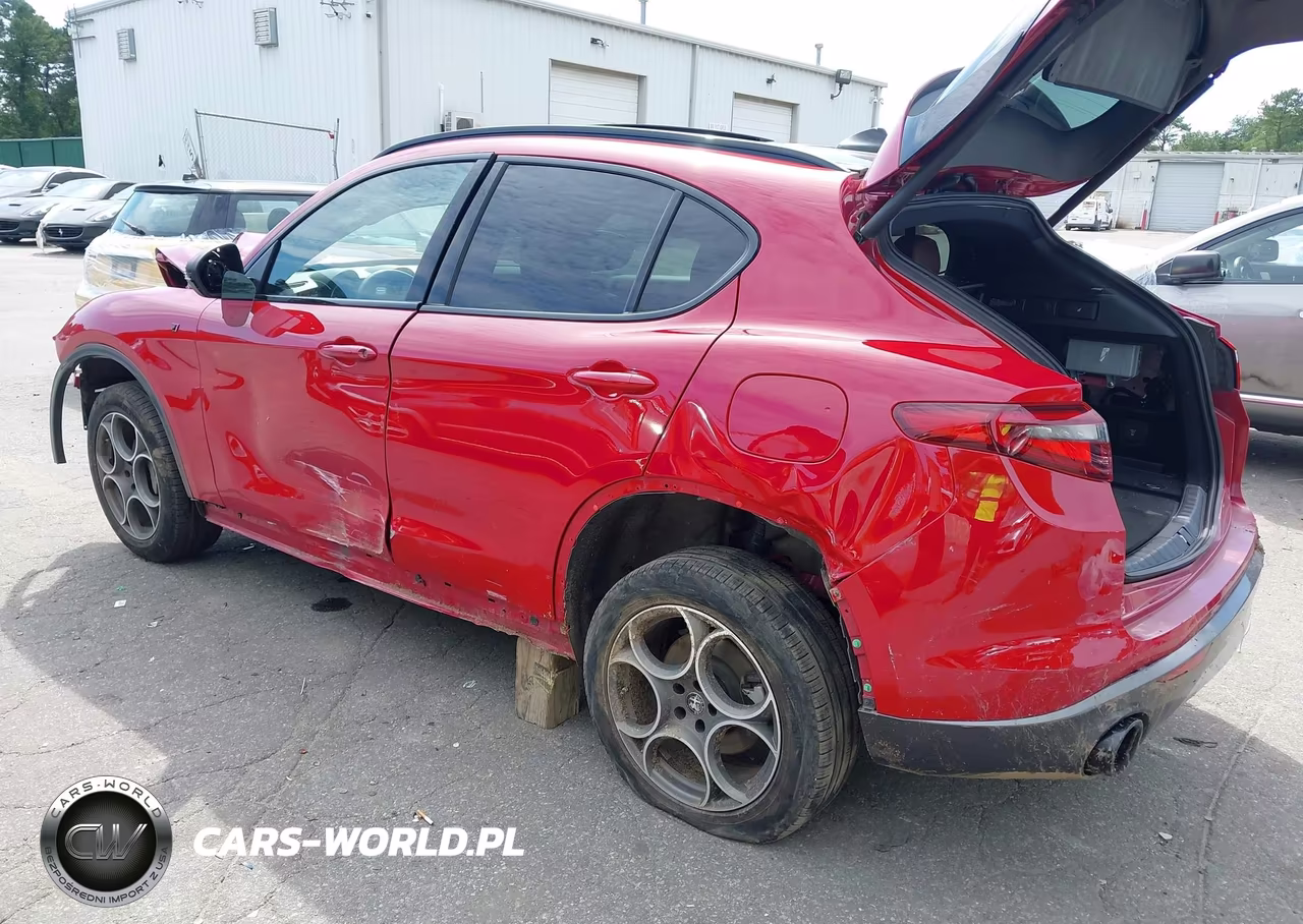 2022 Alfa Romeo Stelvio Ti Awd VIN:ZASPAKBN0N7D39945 - 3