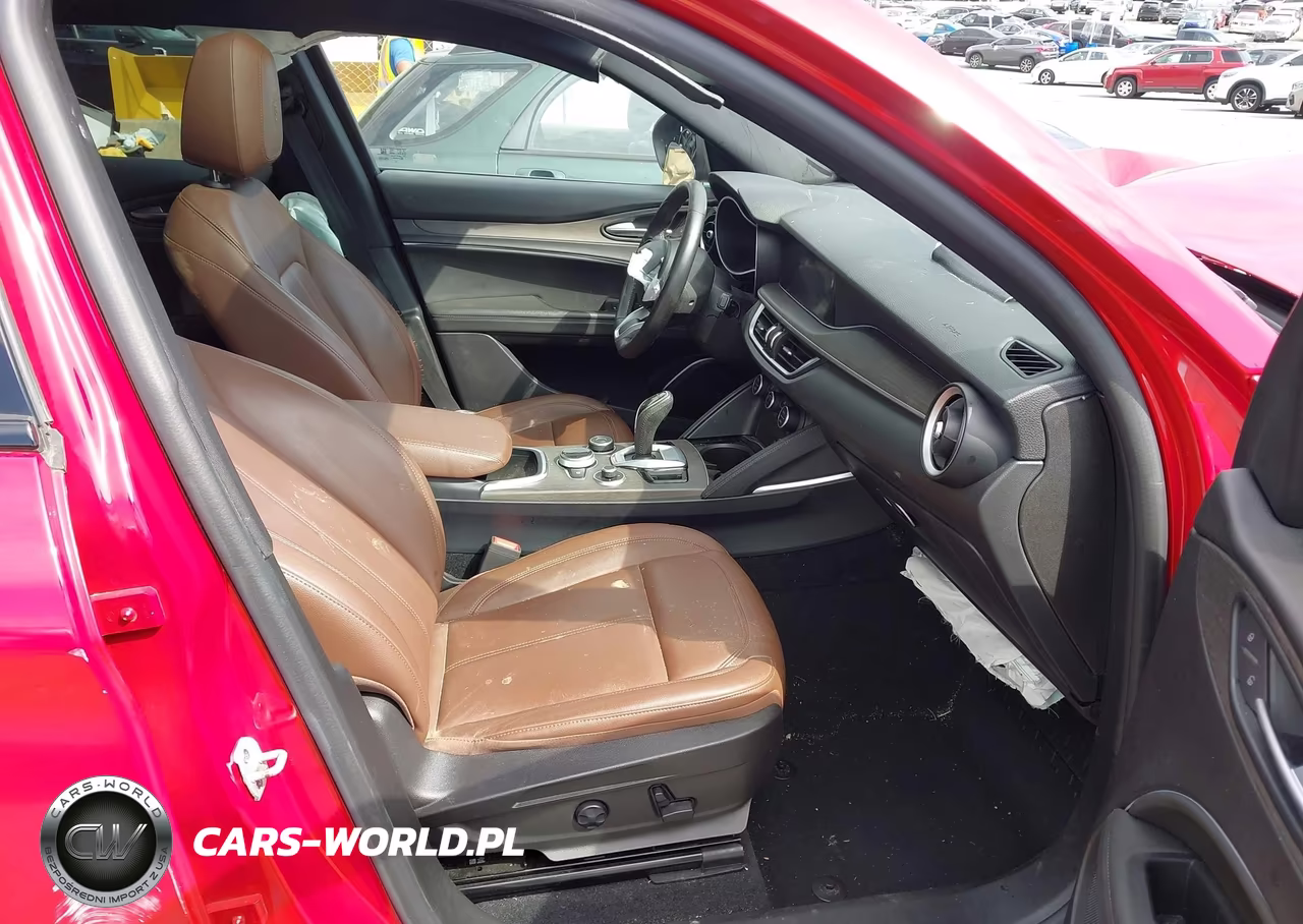 2022 Alfa Romeo Stelvio Ti Awd VIN:ZASPAKBN0N7D39945 - 5