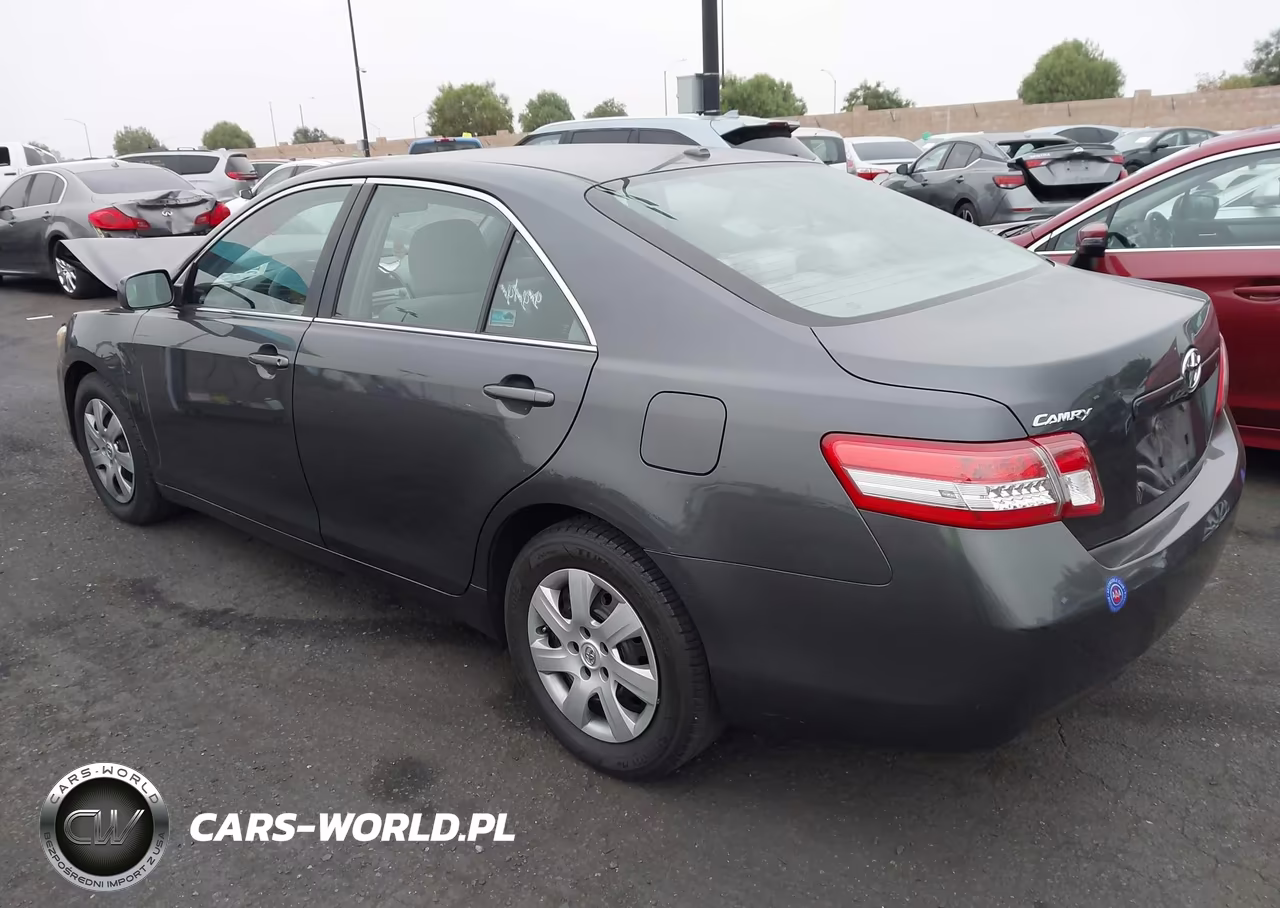 2010 Toyota Camry Le VIN:4T1BF3EK1AU078313 - 3
