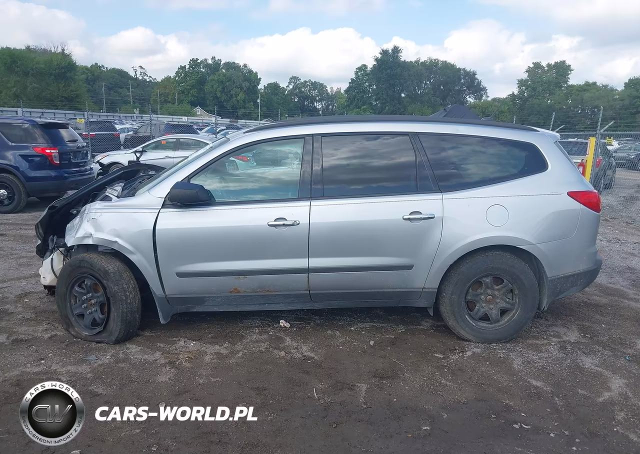 2011 Chevrolet Traverse Ls VIN:1GNKVFED2BJ255682 - 14