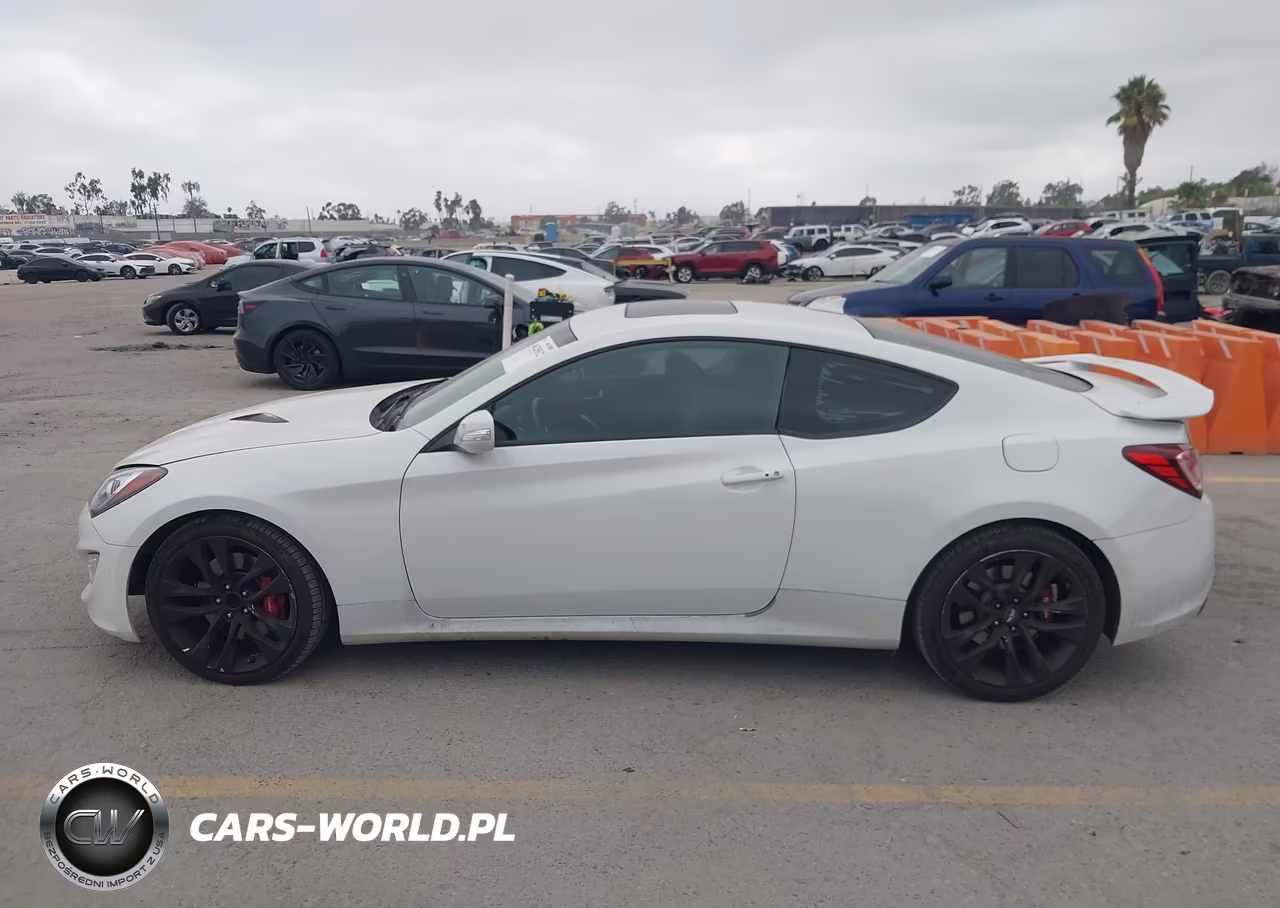 2013 Hyundai Genesis 3.8 Track VIN:KMHHU6KJ4DU093647 - 14