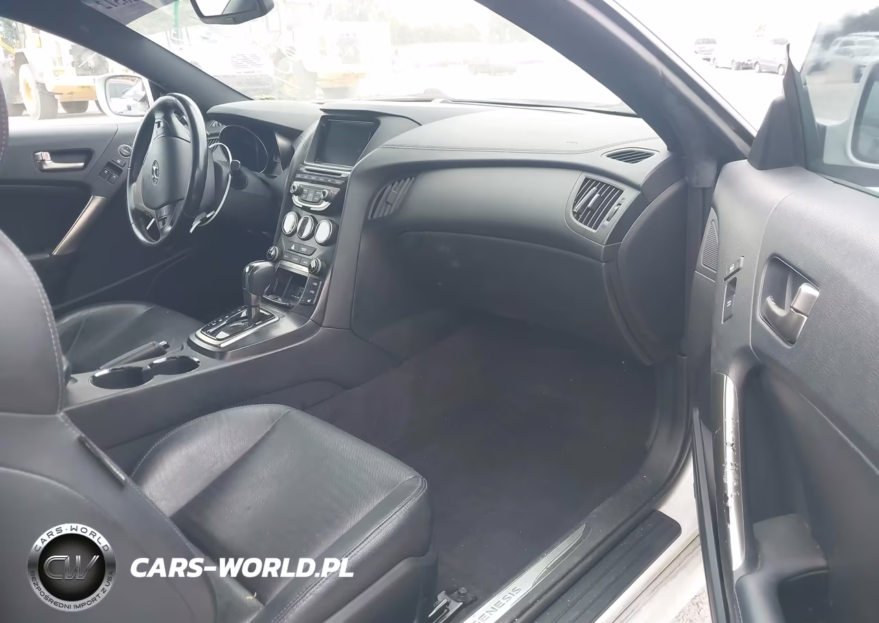 2013 Hyundai Genesis 3.8 Track VIN:KMHHU6KJ4DU093647 - 5