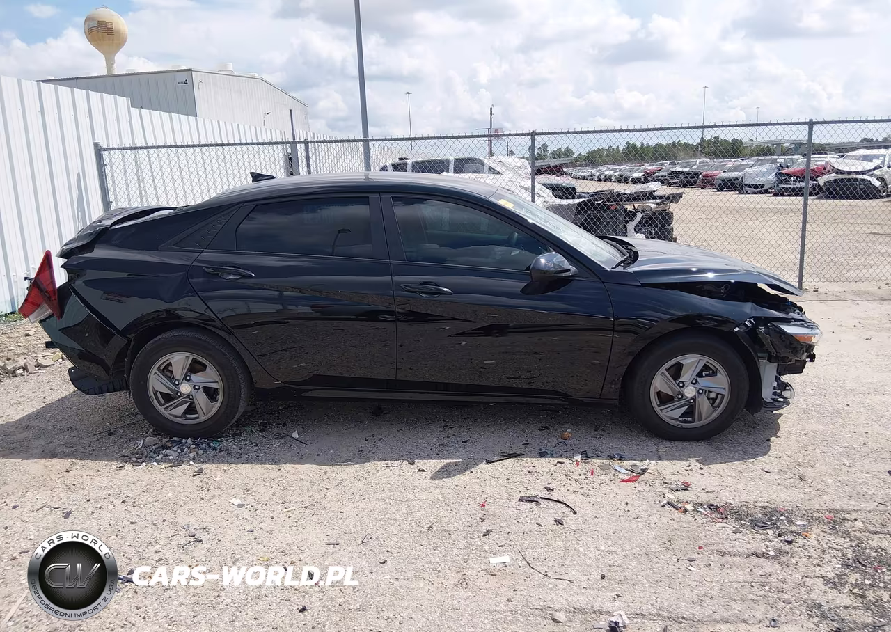 2025 Hyundai Elantra Se VIN:KMHLL4DG8SU015128 - 13