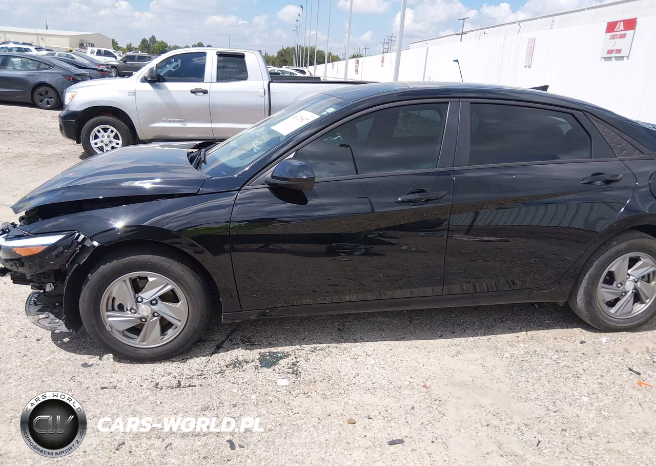 2025 Hyundai Elantra Se VIN:KMHLL4DG8SU015128 - 14