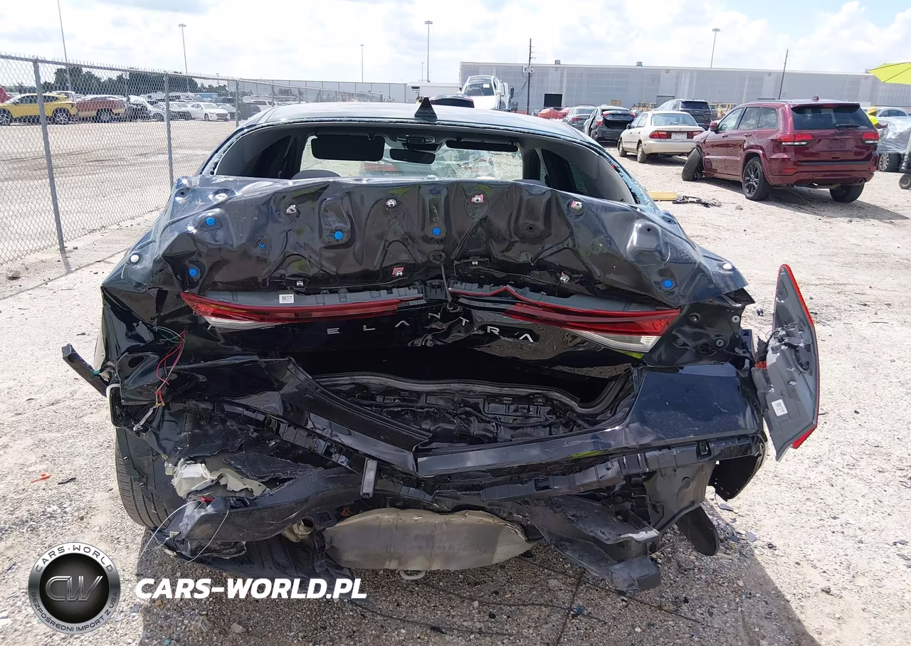 2025 Hyundai Elantra Se VIN:KMHLL4DG8SU015128 - 16