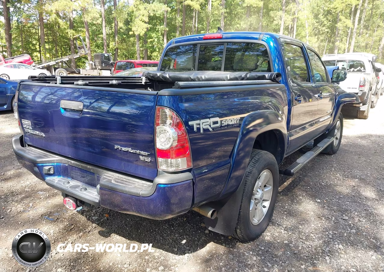 2015 Toyota Tacoma Prerunner V6 VIN:5TFJU4GN4FX081151 - 4