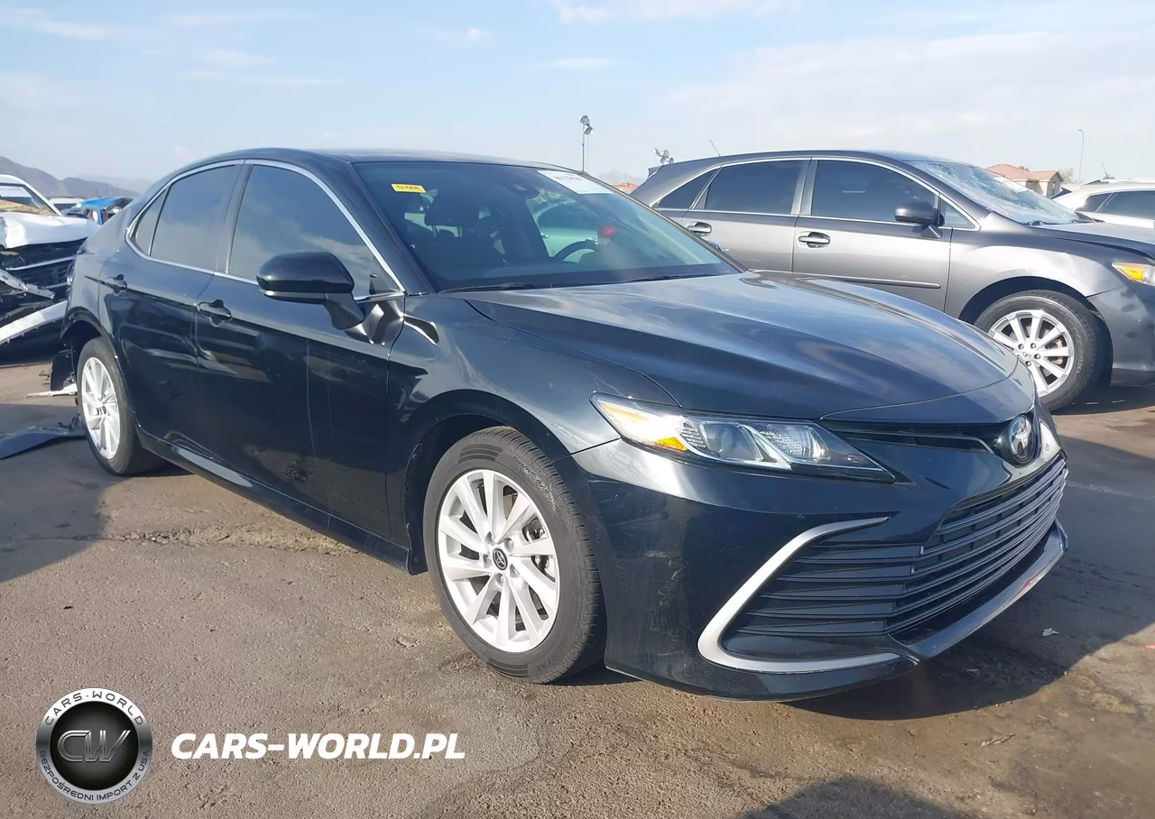 2022 Toyota Camry Le