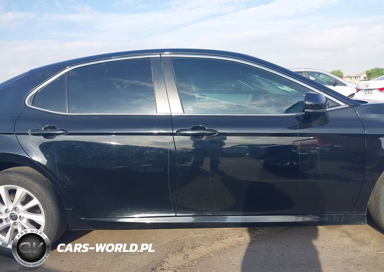 2022 Toyota Camry Le VIN:4T1C11AK6NU651791 - 13