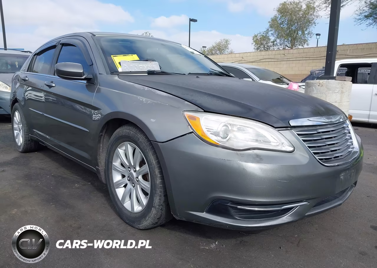 2013 Chrysler 200 Touring