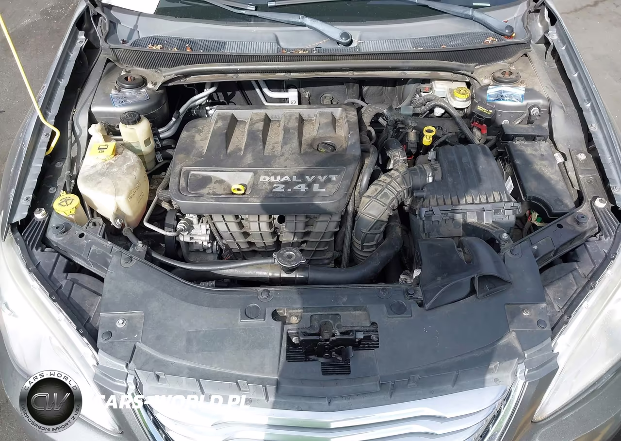 2013 Chrysler 200 Touring VIN:1C3CCBBBXDN666231 - 10