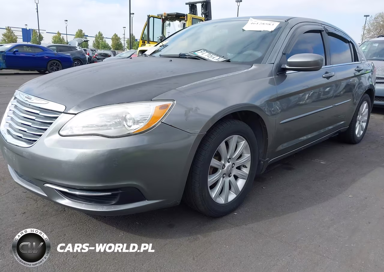 2013 Chrysler 200 Touring VIN:1C3CCBBBXDN666231 - 2